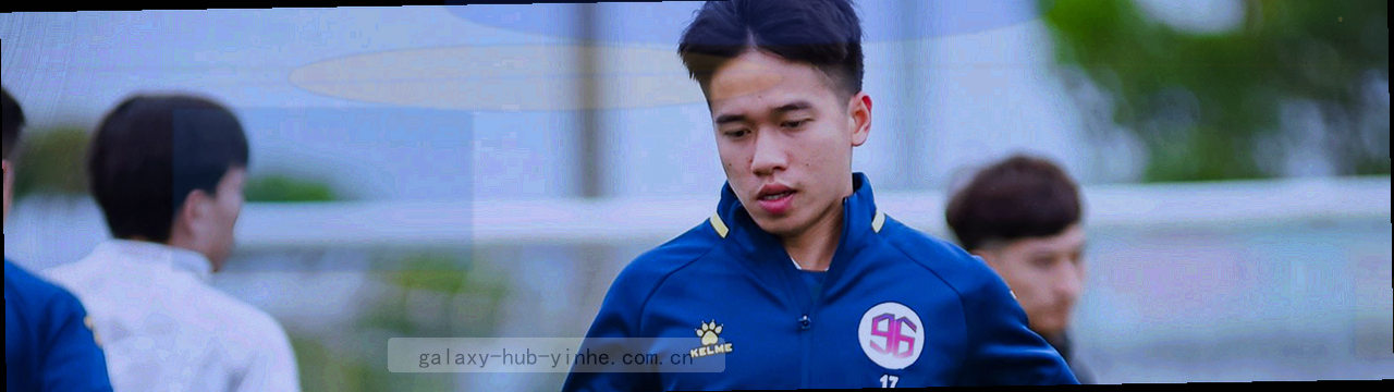 六段等分横向色带与细线节点，用于表示六个服务分组的顺序关系